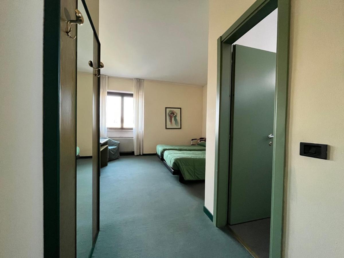 Hotel La Goletta Binasco Luaran gambar