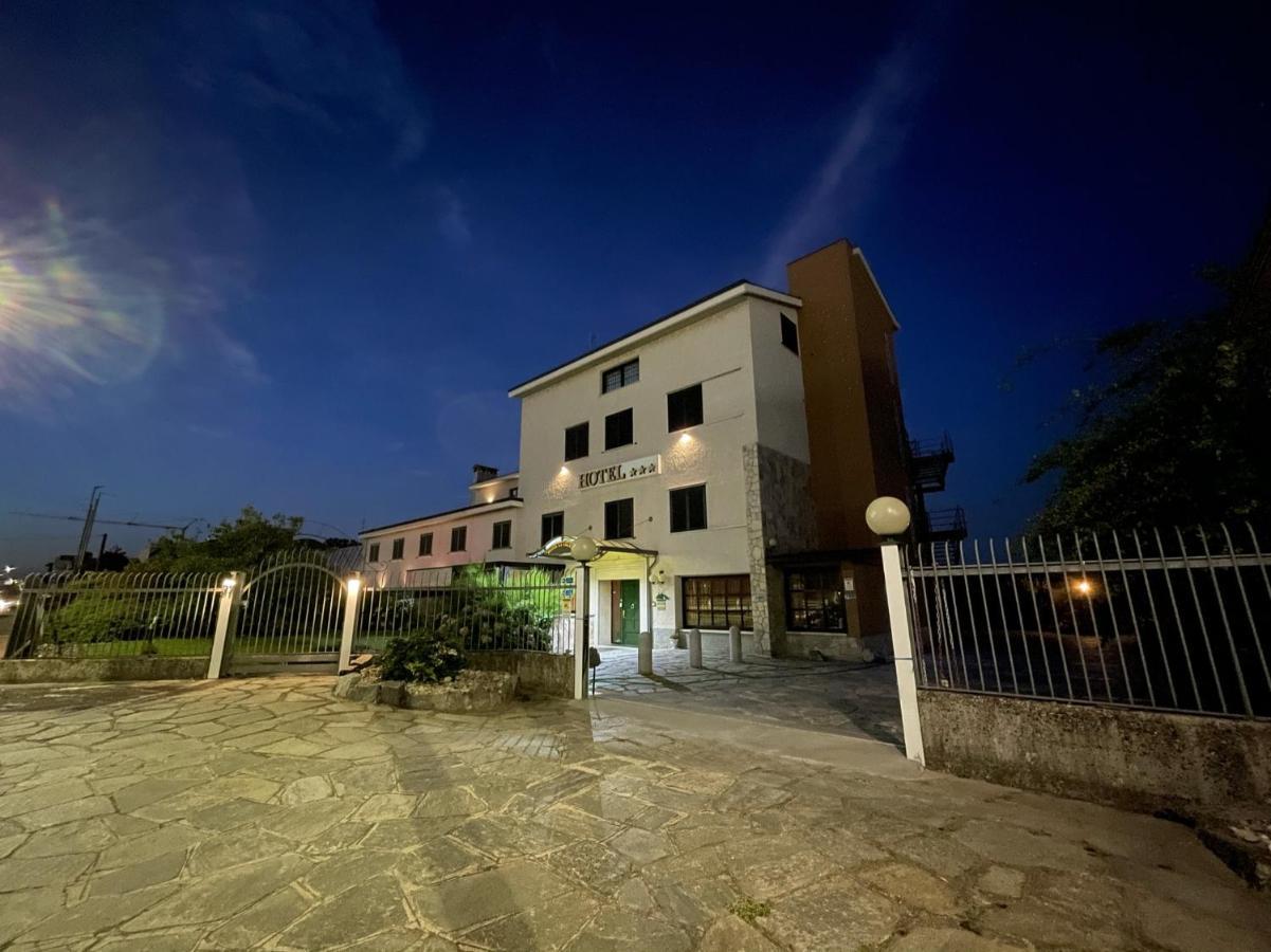 Hotel La Goletta Binasco Luaran gambar