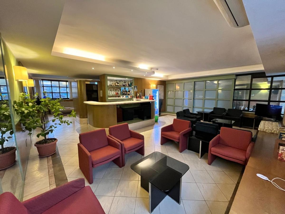 Hotel La Goletta Binasco Luaran gambar